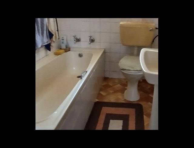 2 BEDROOM TOWNHOUSE FOR SALE IN RANDPOORT